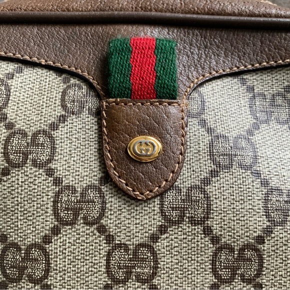 GUCCI Vintage GG Monogram Mini Supreme Crossbody Bag - Picture 3 of 11